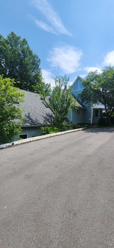 Slide of Good Hands Roofing