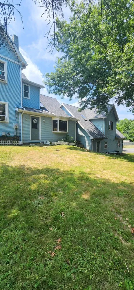 Slide of Good Hands Roofing