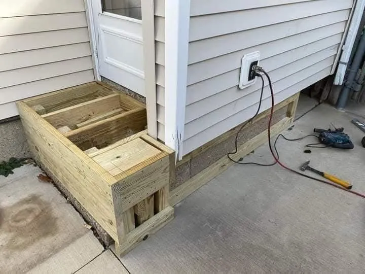 Slide of Good Old Boys