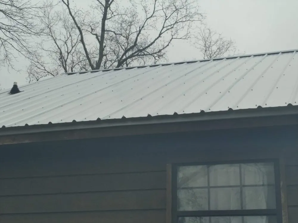 Expert shingle roofing service experts serving Irvington, AL - Good Roofers