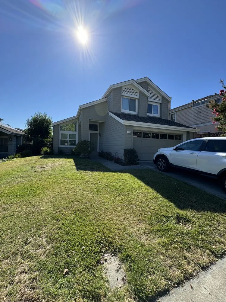 Slide of Good Vibes Roofing & Siding