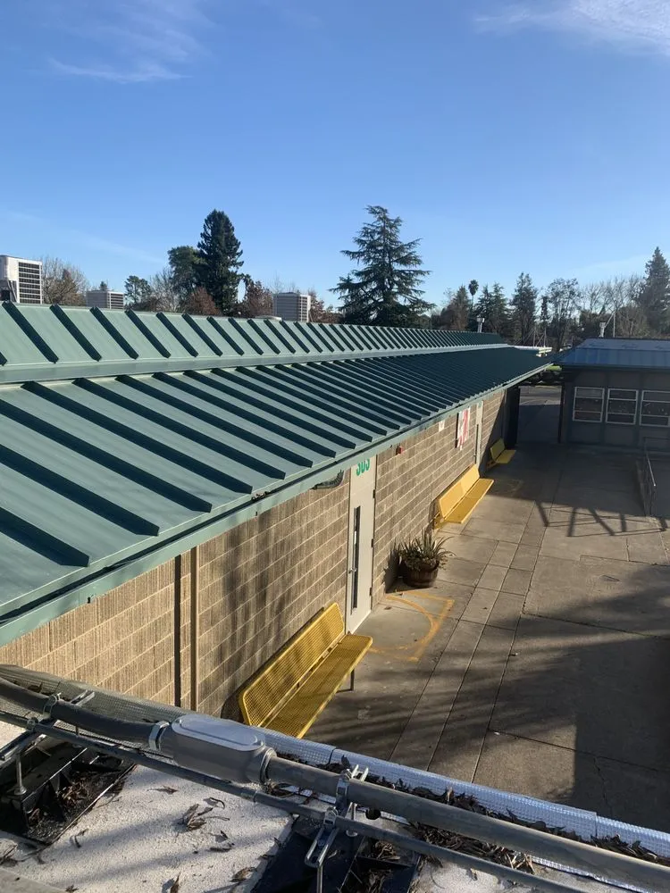 Slide of Good Vibes Roofing & Siding