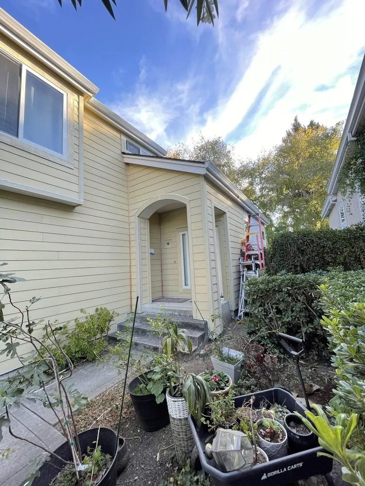 Slide of Good Vibes Roofing & Siding