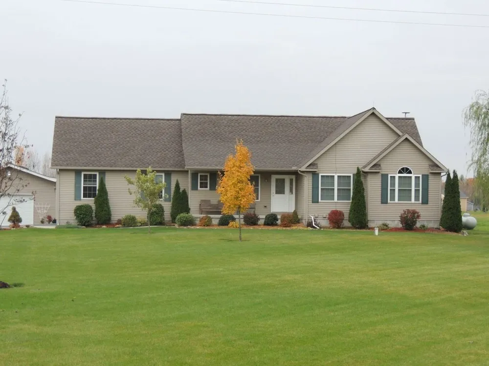 Slide of Good's Roofing