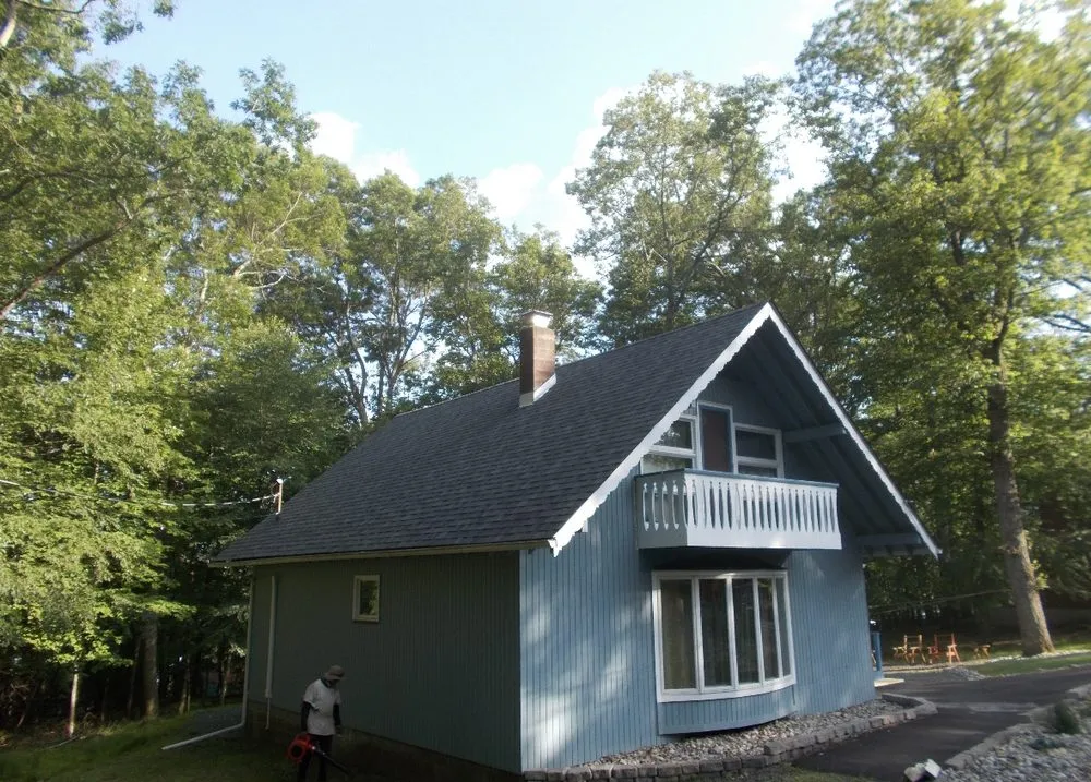 Slide of Gordon Healey Roofing