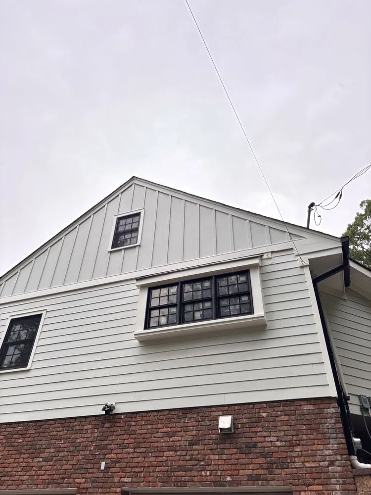 Slide of Gorila’z Construction