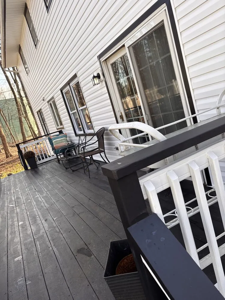 Slide of Gorila’z Construction