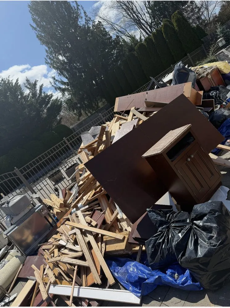 Slide of Gorilla Labor Services