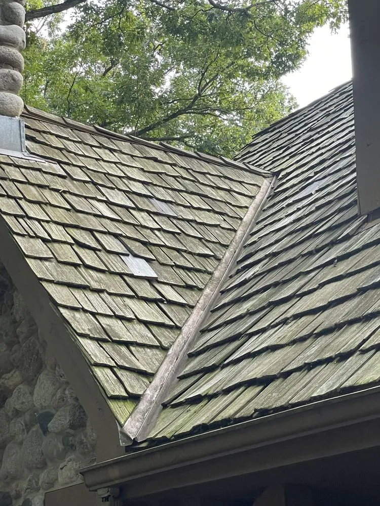 Slide of Gorman Cedar Roofing