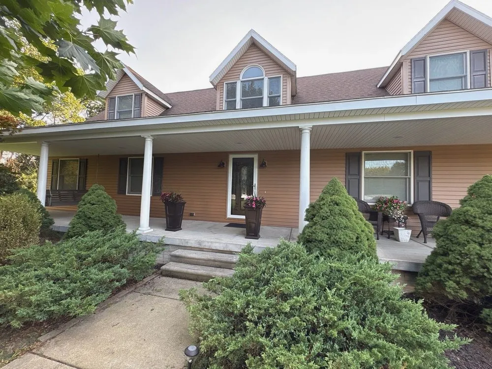 Slide of GoTo Roofing