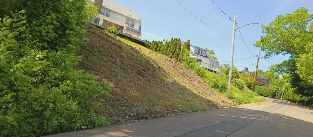 Slide of G&R HANDYMAN SERVICES