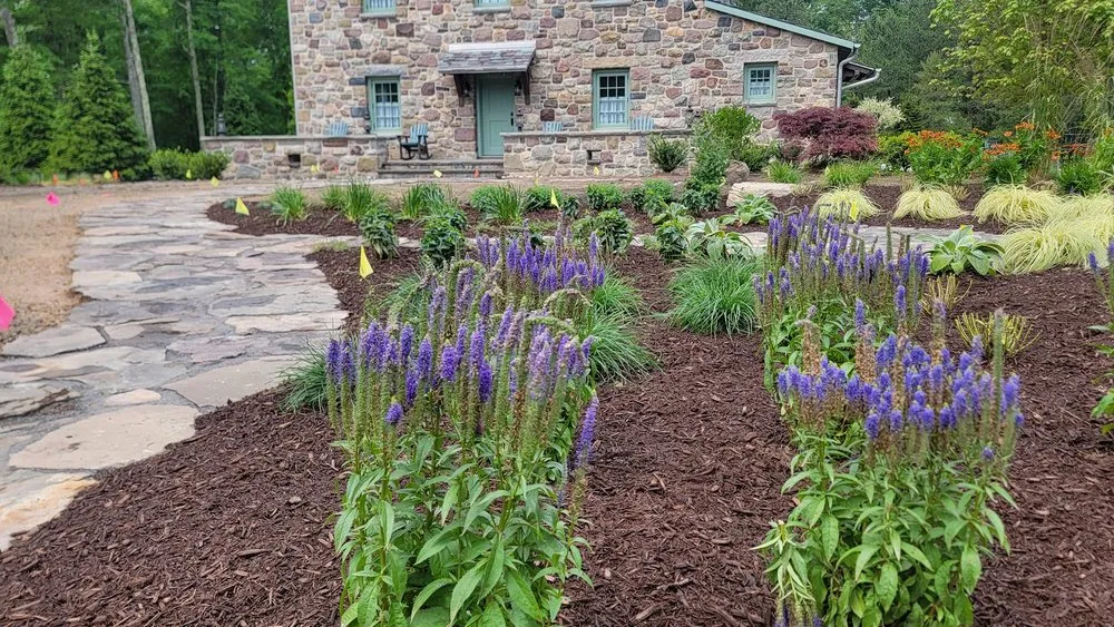 Slide of G&R HANDYMAN SERVICES