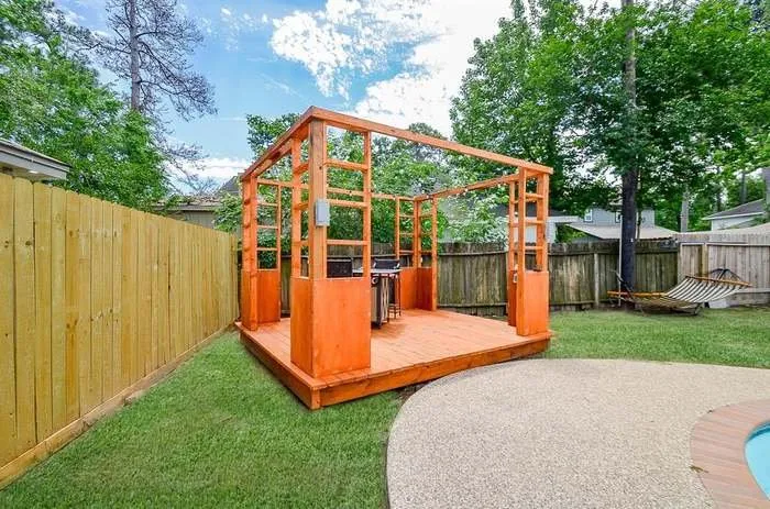 Slide of G&R Remodeling And Roofing