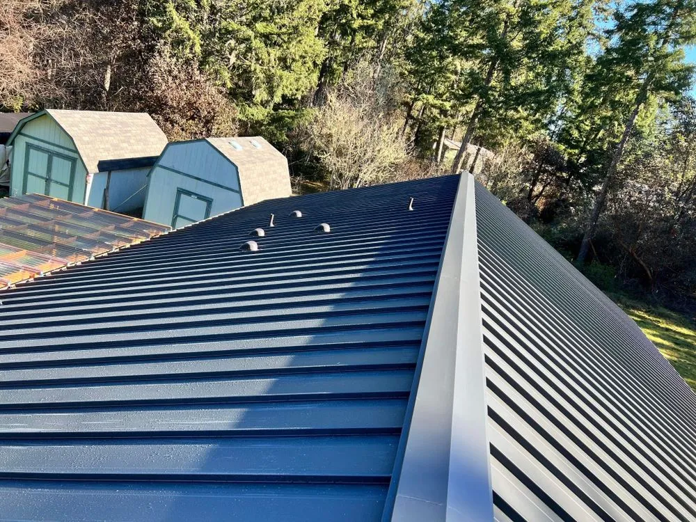 Slide of GR Roofing
