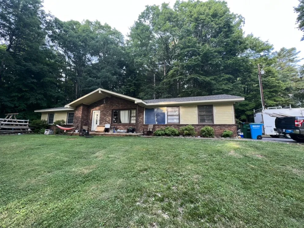 Slide of Grace’s Roofing