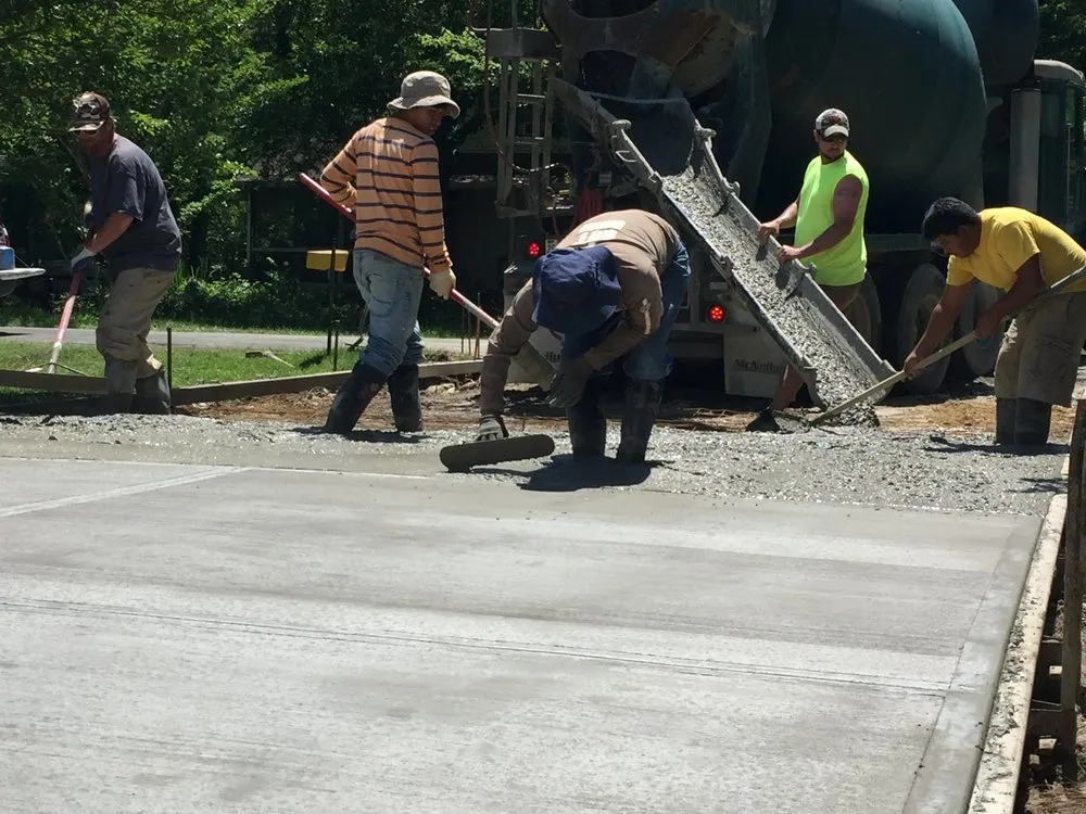 Emergency roof replacement in Lithia, FL by Graco Construction