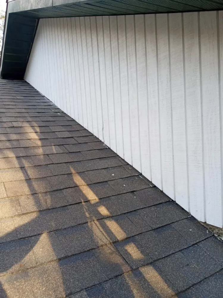 Slide of Grady Cross Roofing