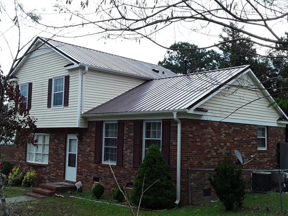 Slide of Graham's Roofing and Painting