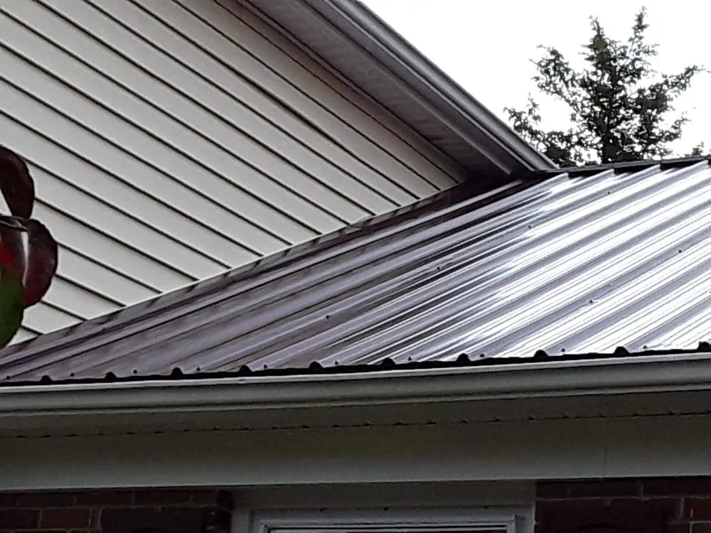 Slide of Graham's Roofing and Painting