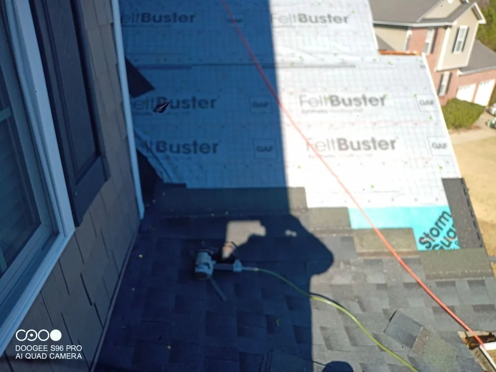 Slide of Graham's Roofing and Painting