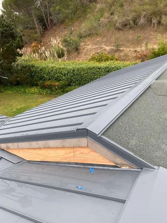 Slide of Gramajo Roofing