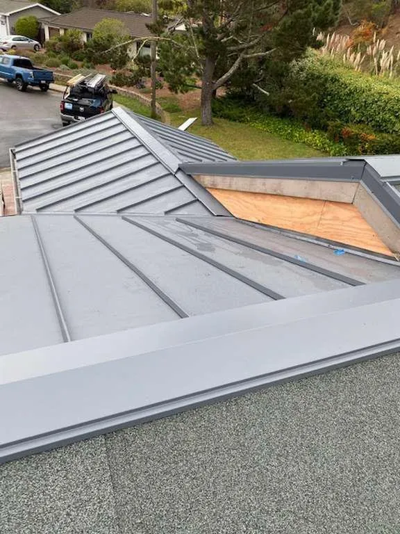 Slide of Gramajo Roofing