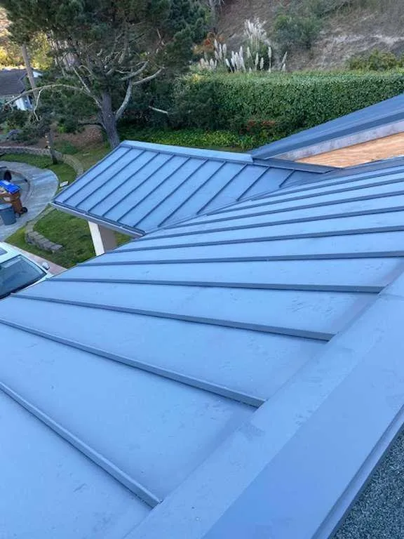 Slide of Gramajo Roofing