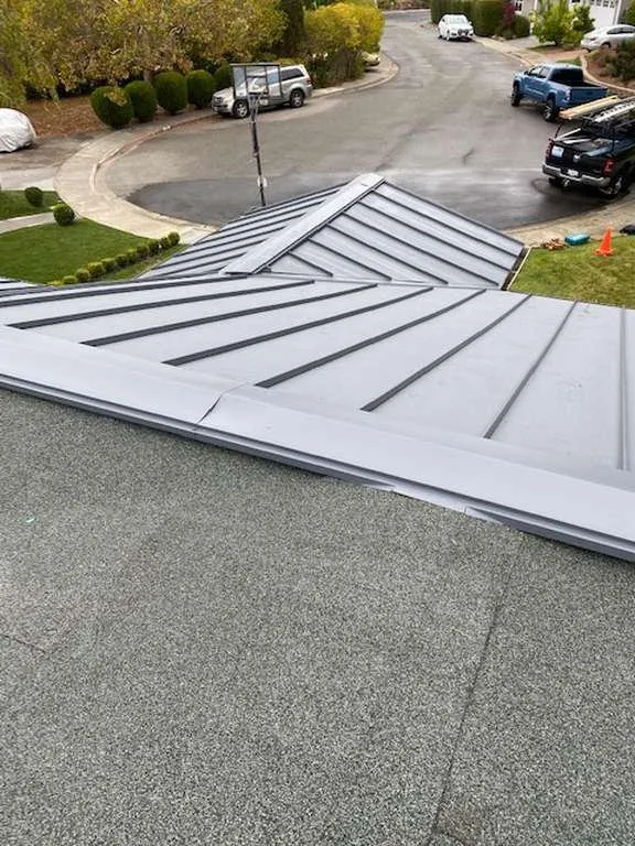 Slide of Gramajo Roofing