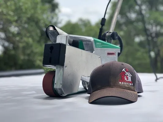 Granade Roofing Logo