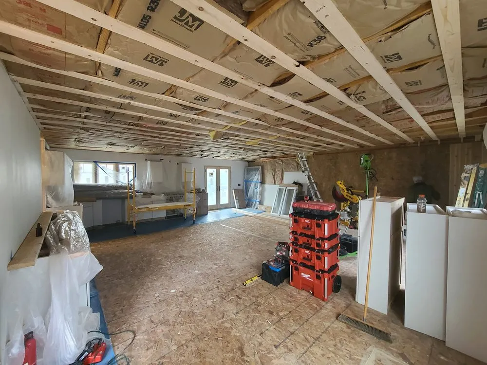 Trusted roof leak repair for fast service across Newport Center, VT - Grand Arch Renovations