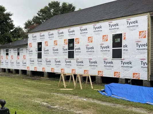 Grand Rising Construction Logo