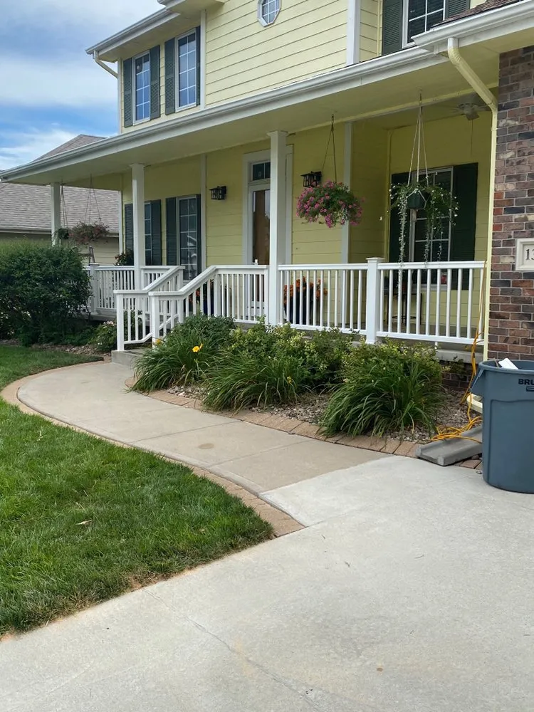 Slide of Grandel's Construction & Roofing