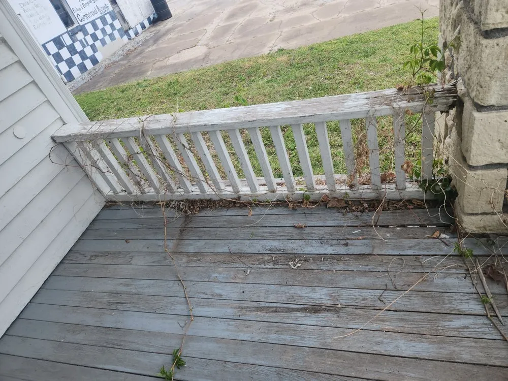 Slide of Grandview Roofing