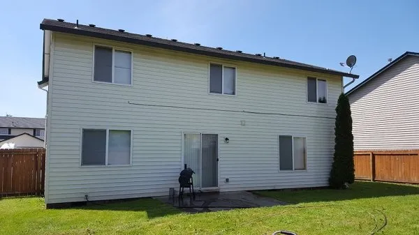 Slide of Grant Roofing & Pressure Washing