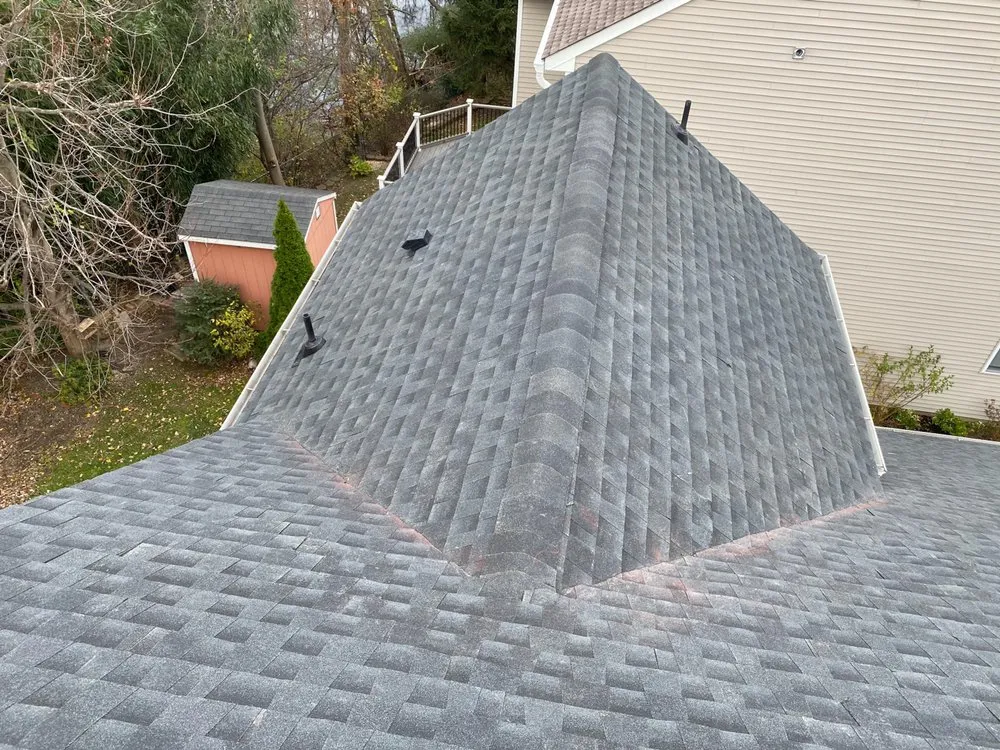 Expert roof repair in Woodbridge Township, NJ by Grapevine Pro