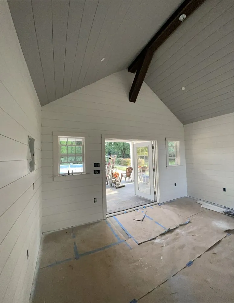 Slide of Graydus Custom Building Solutions