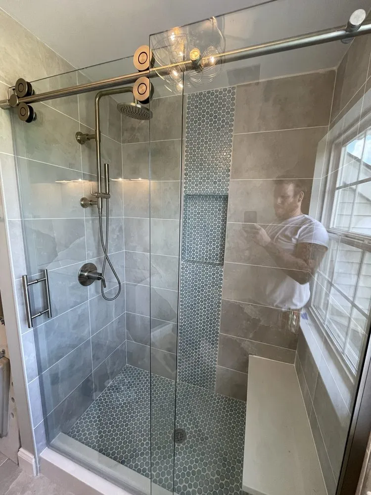 Slide of Graydus Custom Building Solutions