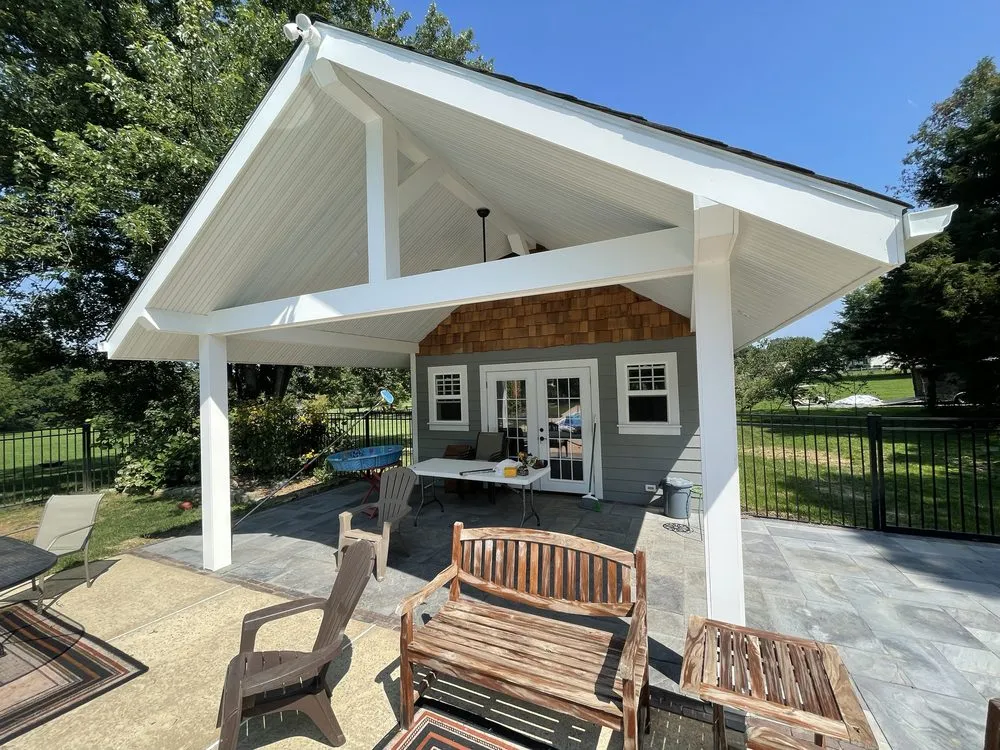 Slide of Graydus Custom Building Solutions