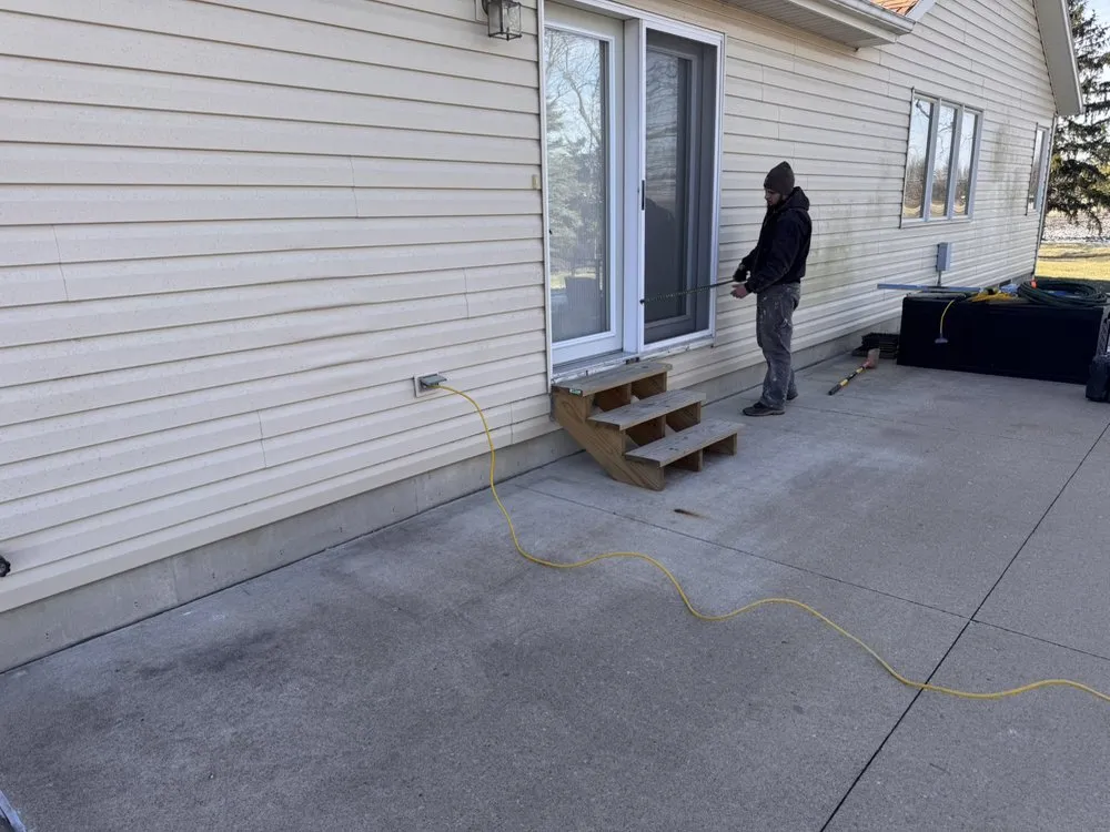 Slide of Grayson Drakes Construction