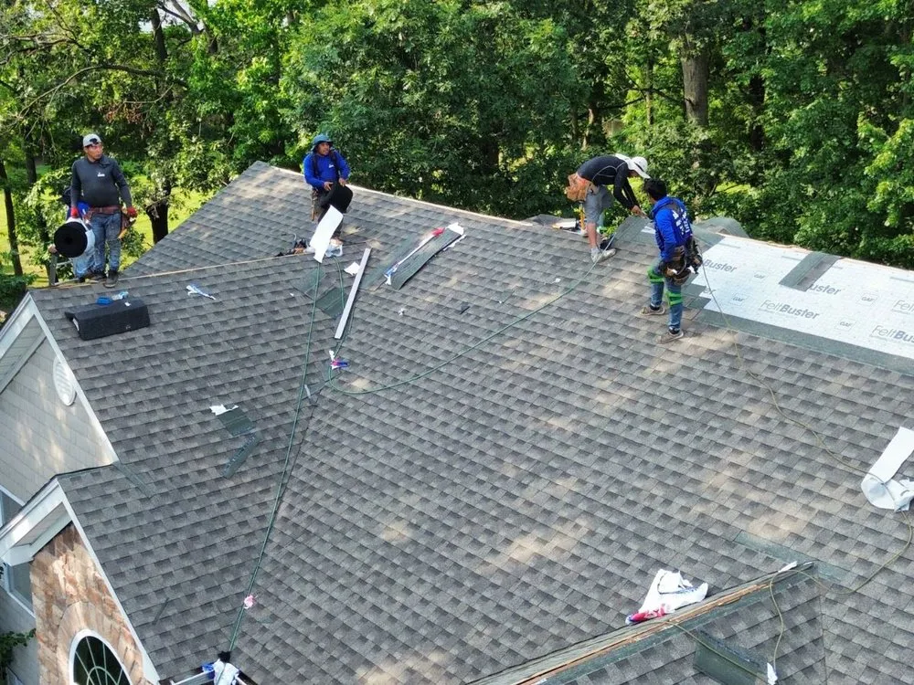 Slide of Grayson Roofing & Chimney