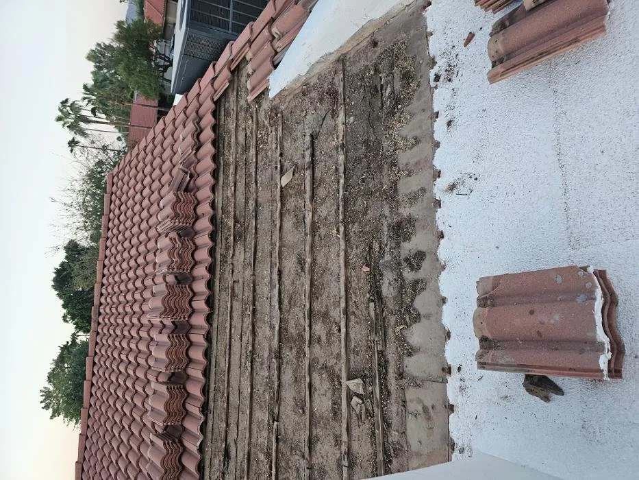 Slide of Grb Roofing