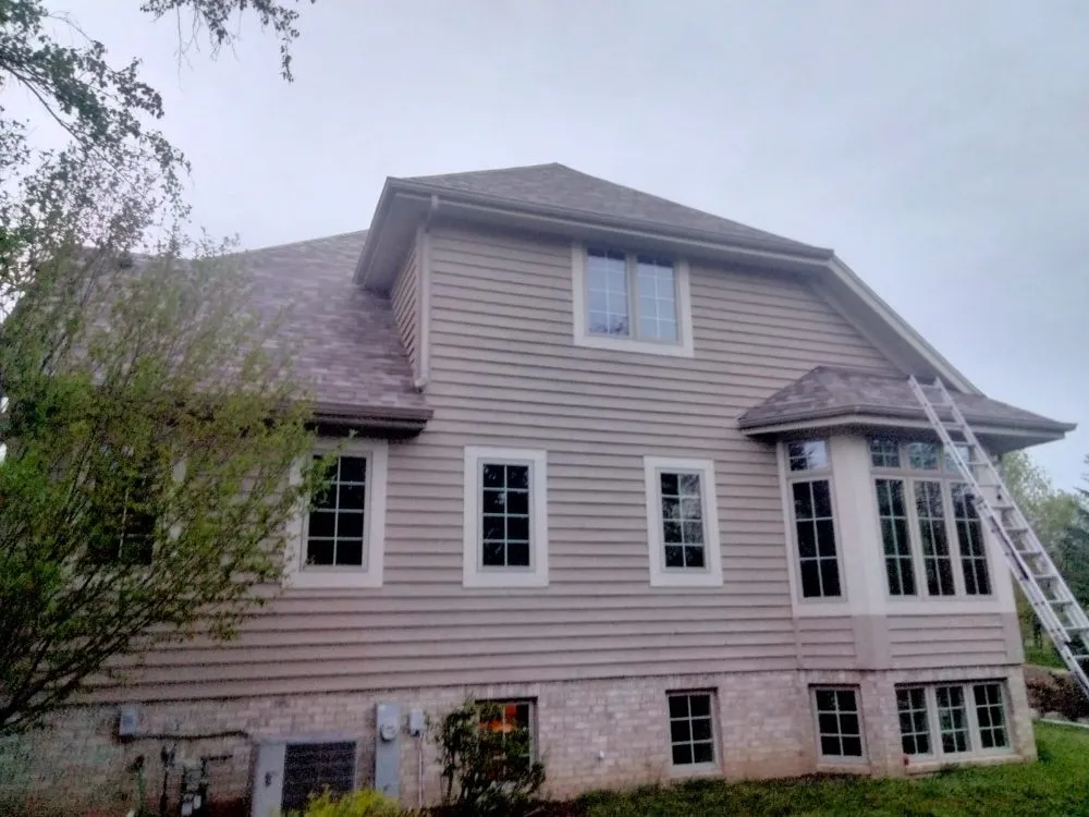 Slide of Great Seal Roofing