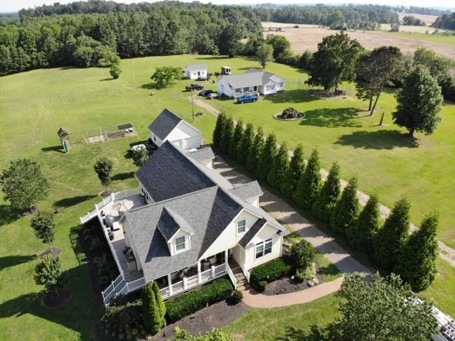 Slide of Great State Roofing