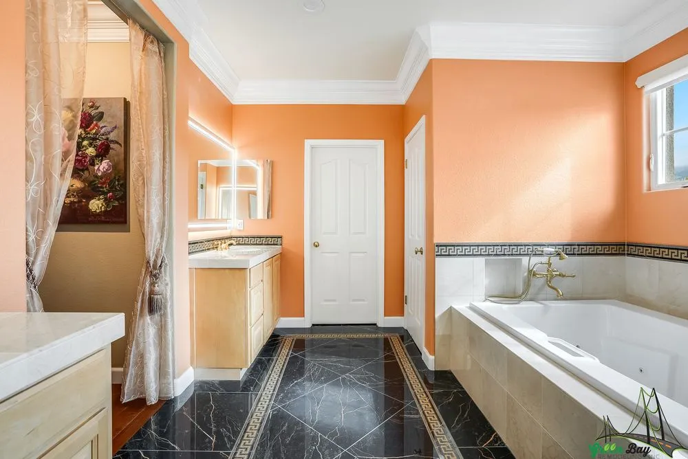 Slide of Green Bay Remodeling