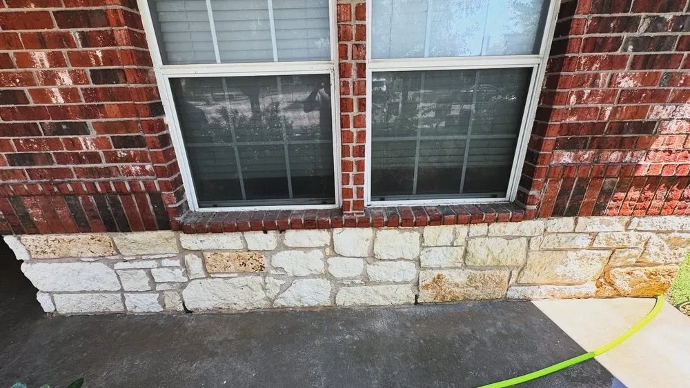 Slide of Green Blast Solutions pressure washing