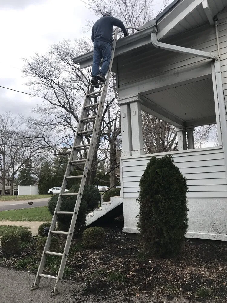 Slide of Green Goose Exterior Cleaning