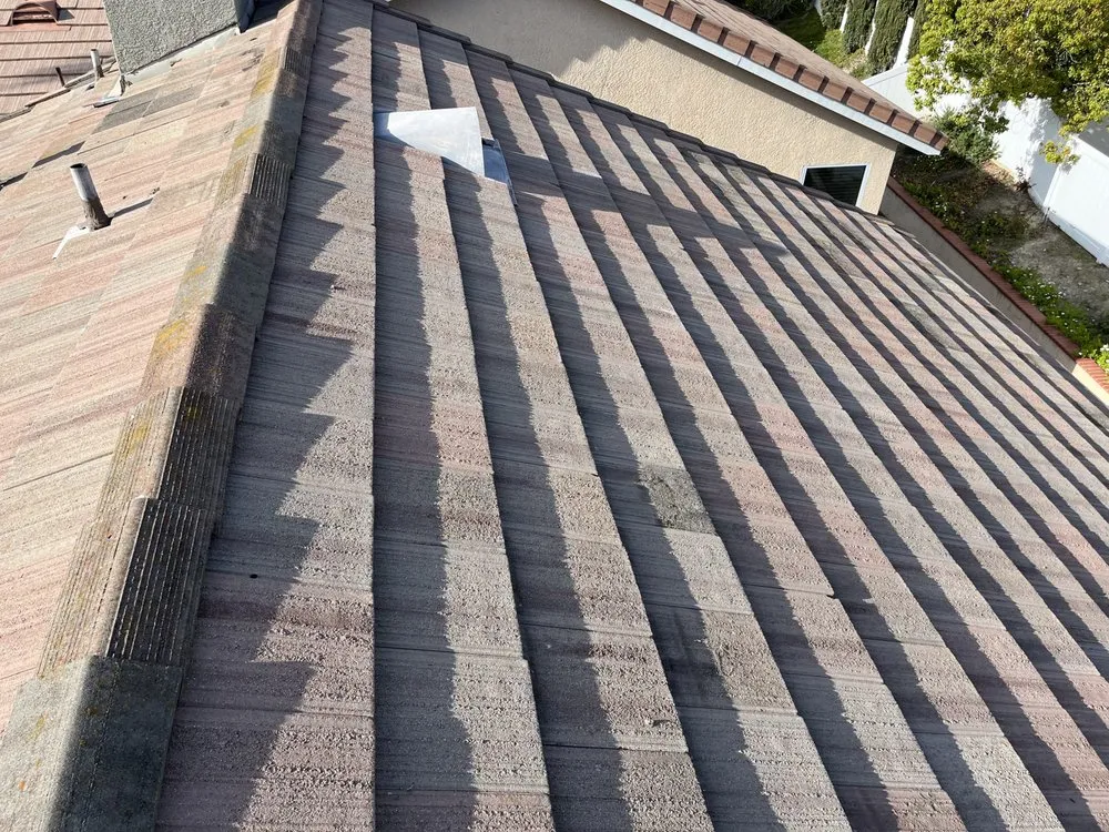 Slide of Green Leaf Roofers