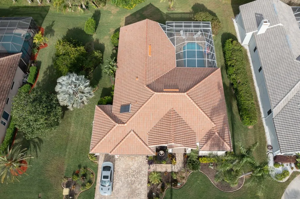 Slide of Green Leaf Roofing