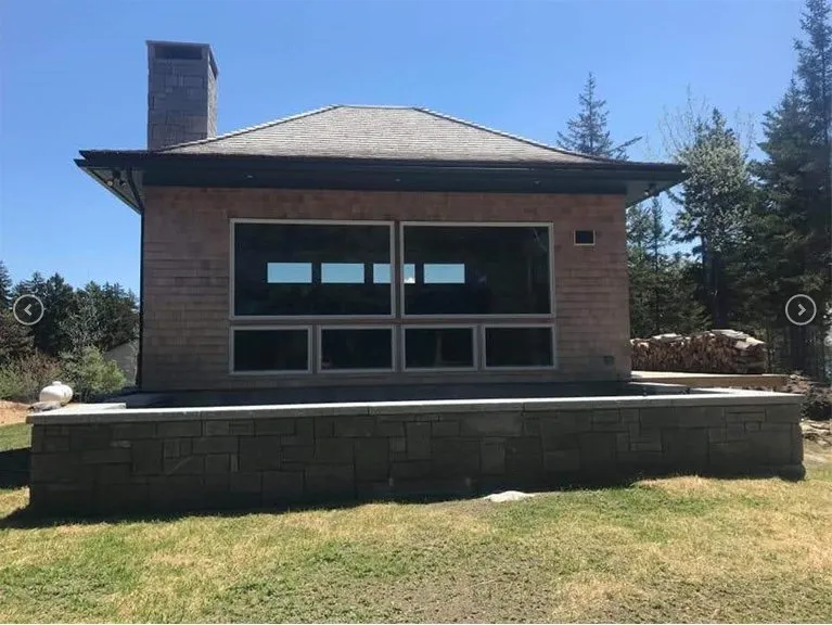 Slide of Green Leaf Roofing