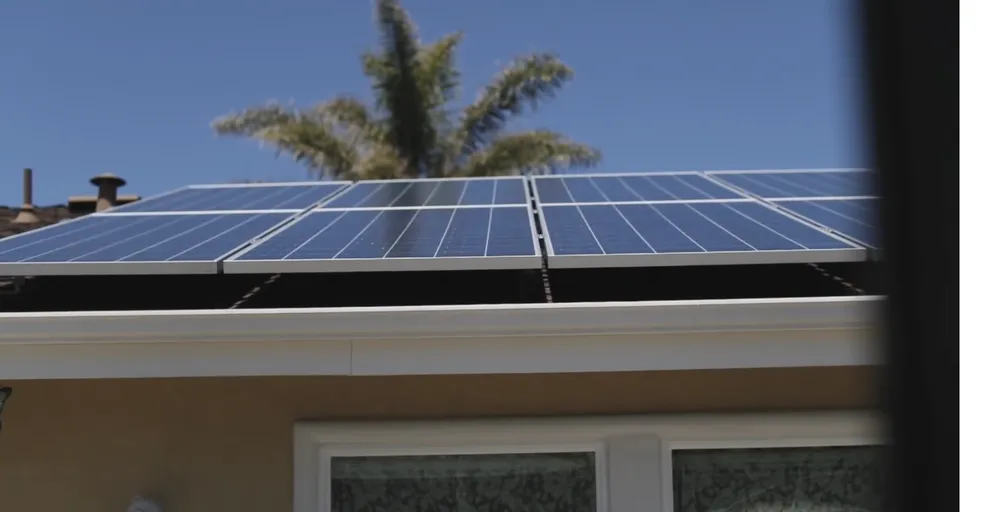 Slide of Green Leaf Solar & Electric